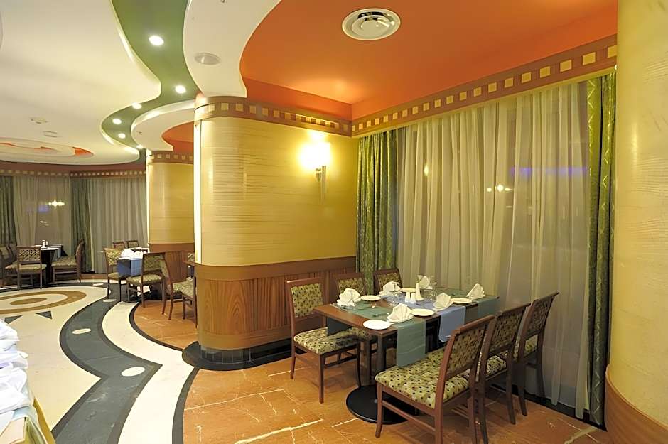 Al Muna Kareem Hotel- EX LEADER