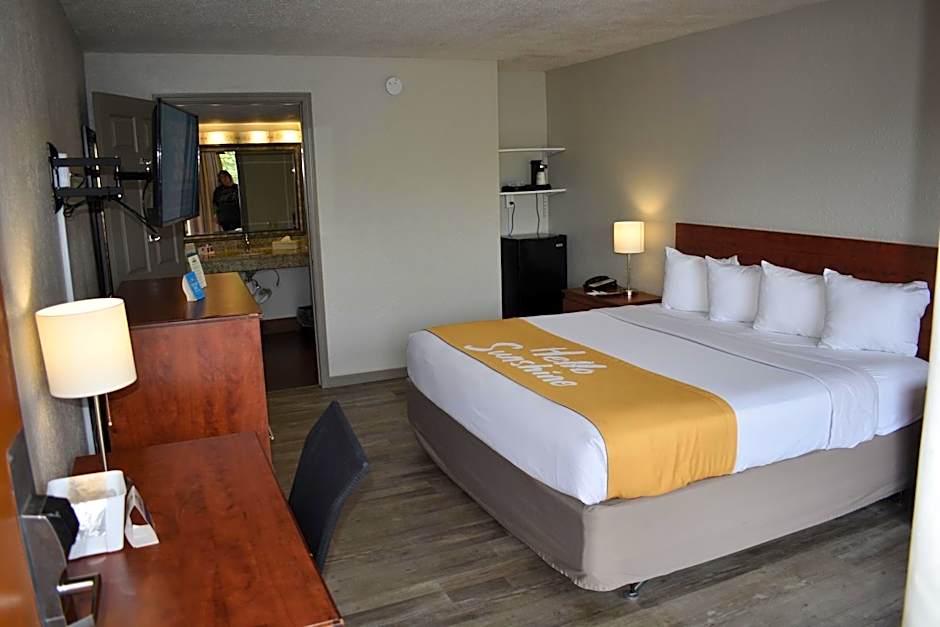 Days Inn by Wyndham Wildwood I-75
