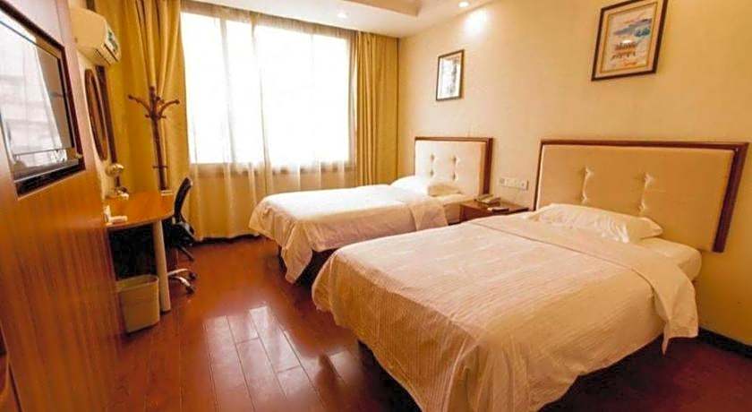 GreenTree Inn Suzhou Guanqian Yangyuxiang Metro Station Business Hotel