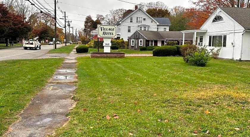 Village Motel by OYO