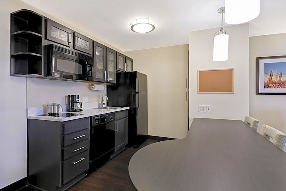 Candlewood Suites Indianapolis - South By IHG
