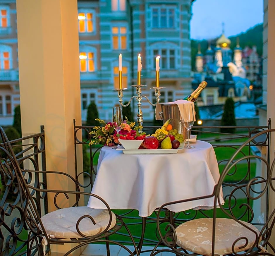 Savoy Westend Hotel