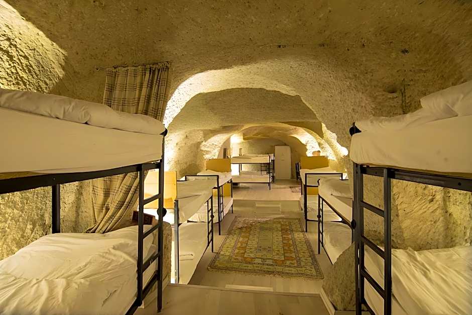 Center Cave Hostel