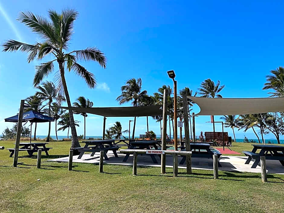 Sarina Beach Motel
