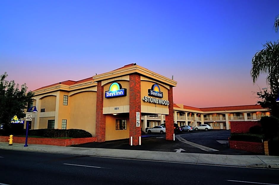 Days Inn by Wyndham Downey