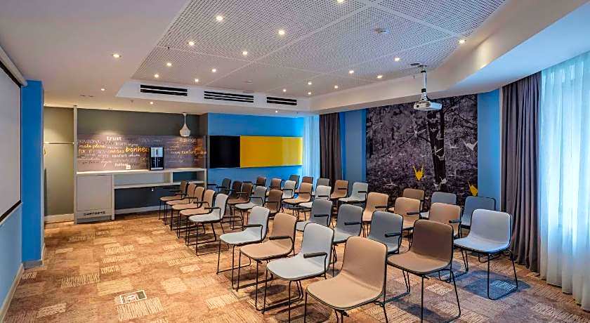 Ibis Yerevan Center