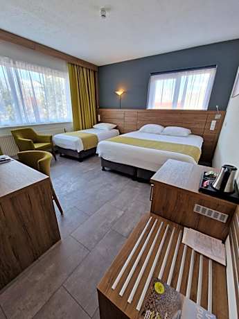 Superior Triple Room