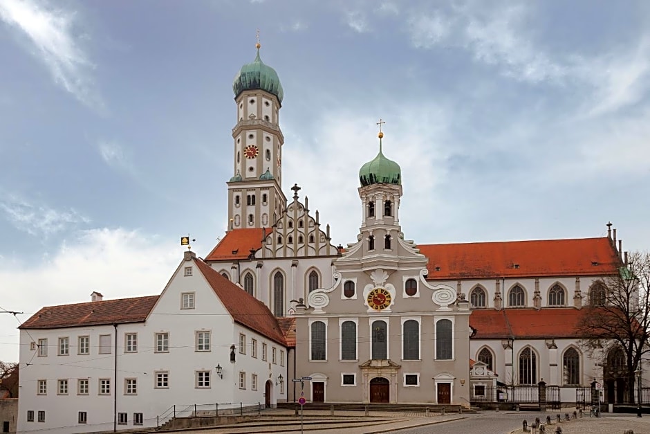Holiday Inn Express Augsburg By IHG
