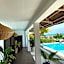 Joya' Beach Suites & Villa