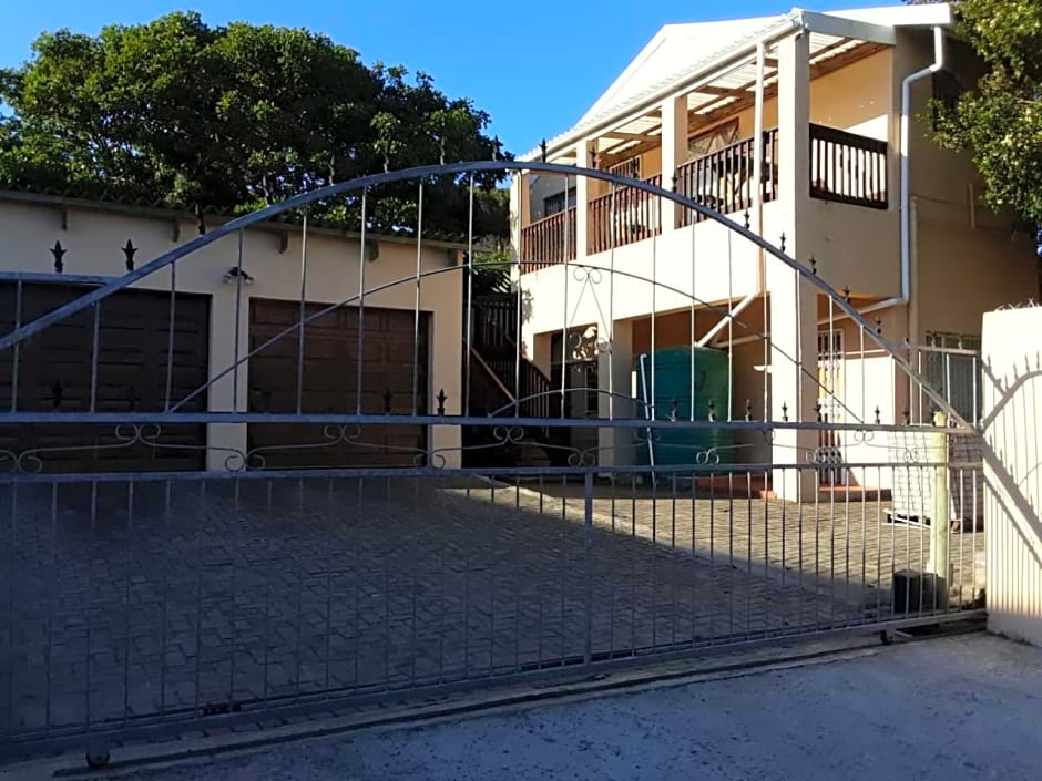 Photo 1 of 11 of Yonz Self Catering Units