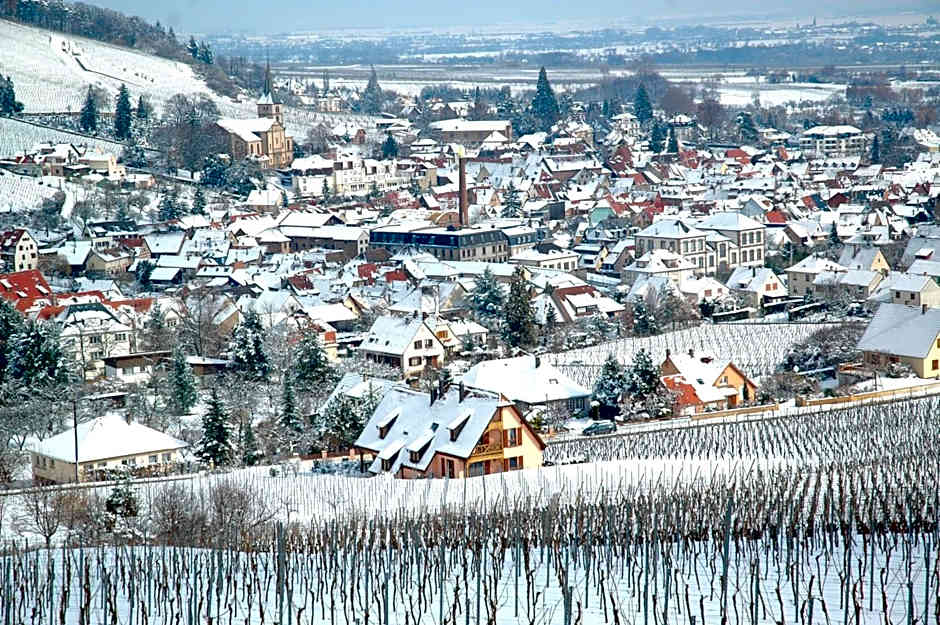 A la Maison Rouge Hotel & Restaurant