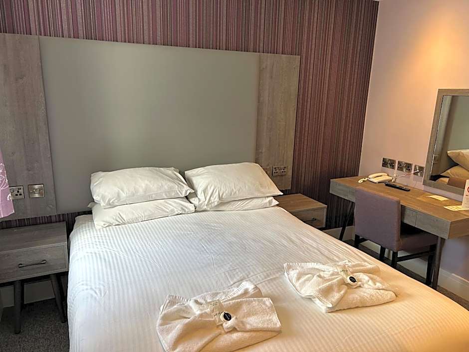 Riviera Hotel