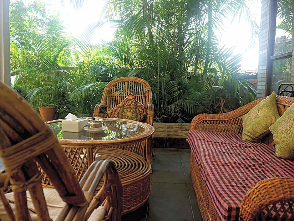 Hotel Middle Path & Spa