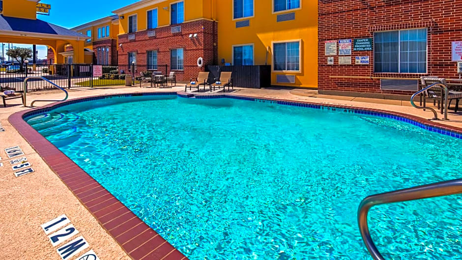 Best Western Fort Worth Inn and Suites