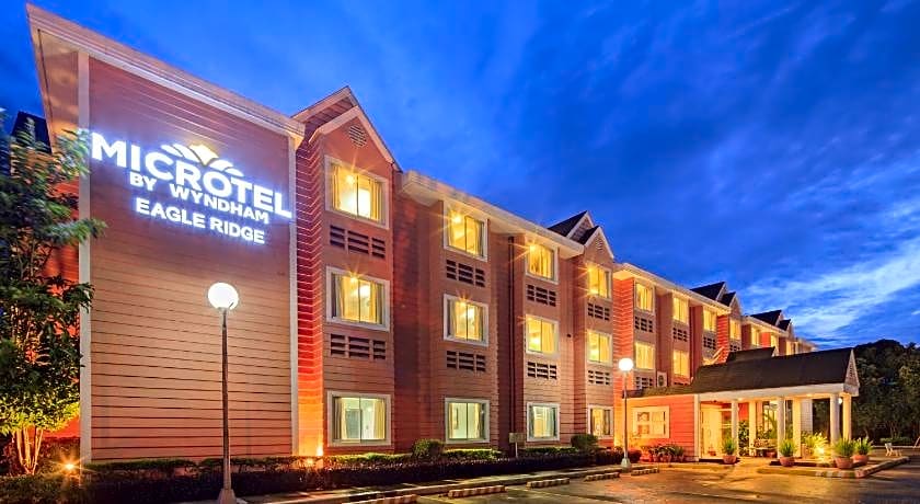 Microtel By Wyndham Eagle Ridge - Cavite