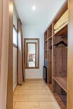 Twin Room with Balcony