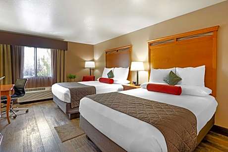 2 QUEEN BEDS,NSMK,HI SPEED,MICFRG,COFMKR,HAIR,IRN/BRD,FULL BREAKFAST