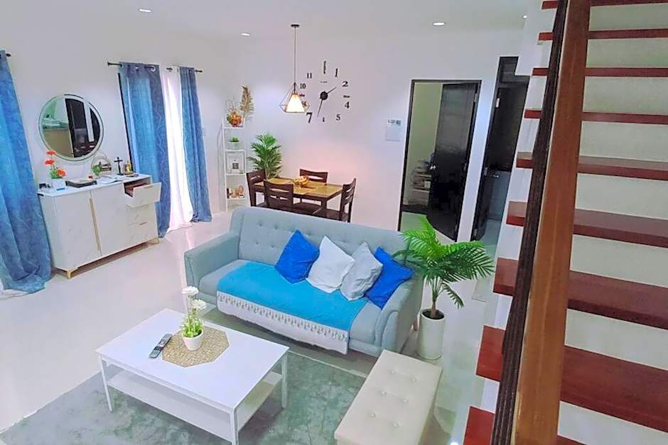 Duplex House for Rent with 3 Bedrooms good for 6