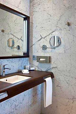 Blue Woods Hotel - Deerlijk