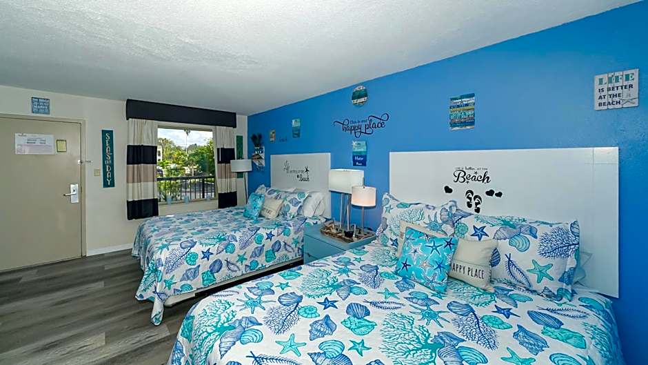 Heated Pool, Fireplace, 70" TV, Waterfront & More!