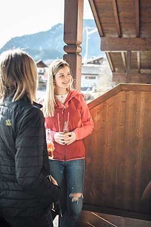 Dorfcafe Unken Hotelpension sWirtshaus im Dorf