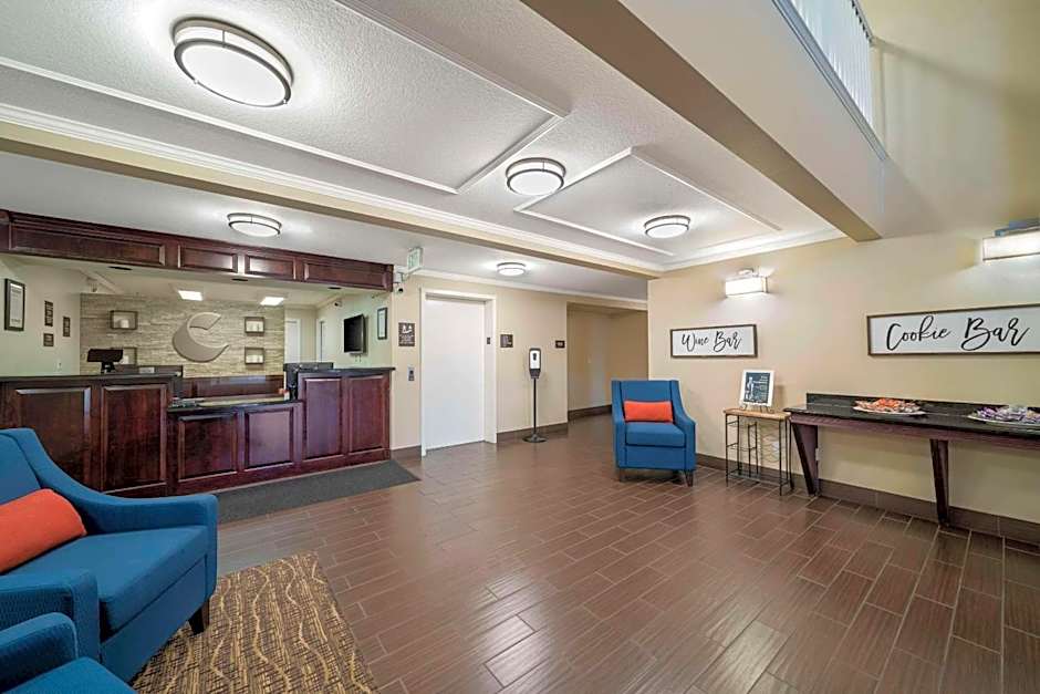 Comfort Suites Red Bluff Near I-5