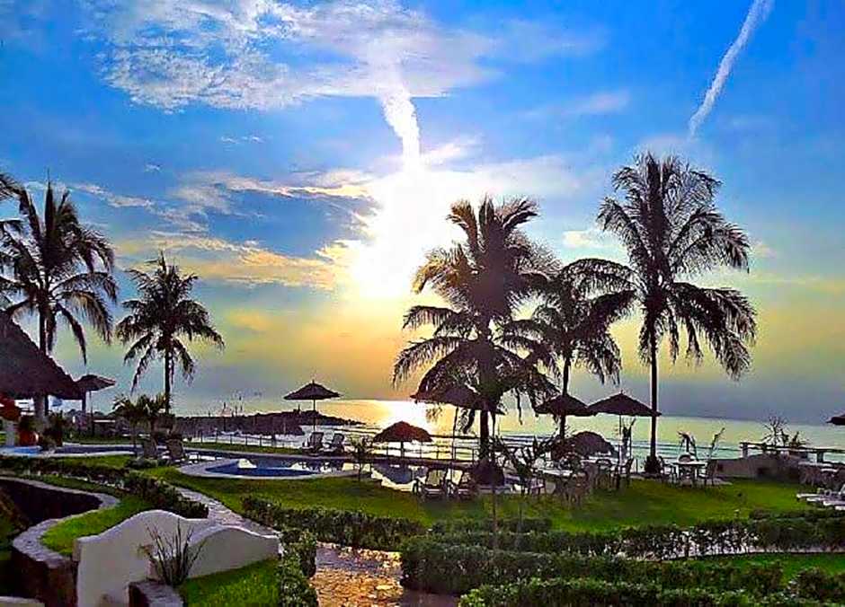 Playa Caracol Hotel & Spa