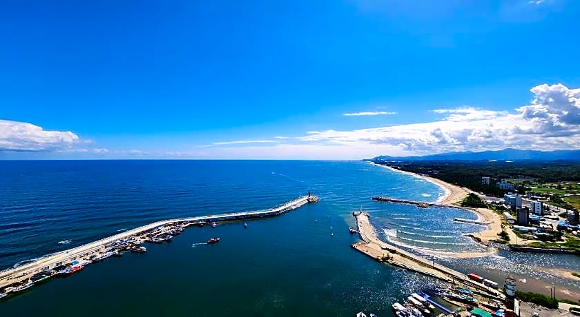 Chonpines Ocean Suites