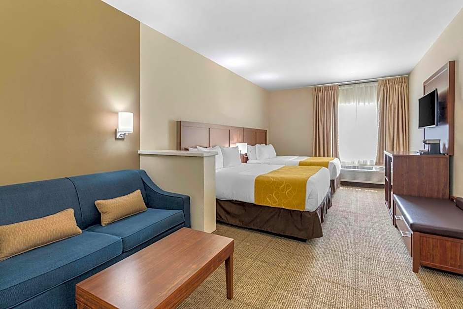 Comfort Suites Tulare