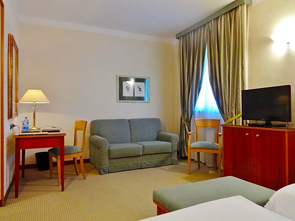 Hotel Excelsior Magenta