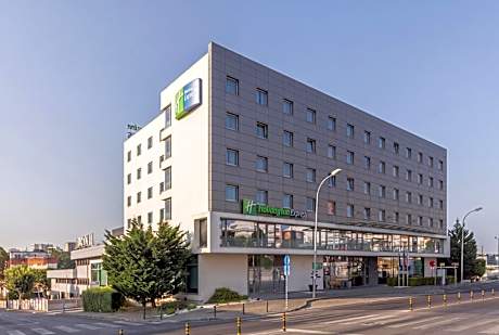 Holiday Inn Express Lisbon Alfragide By IHG