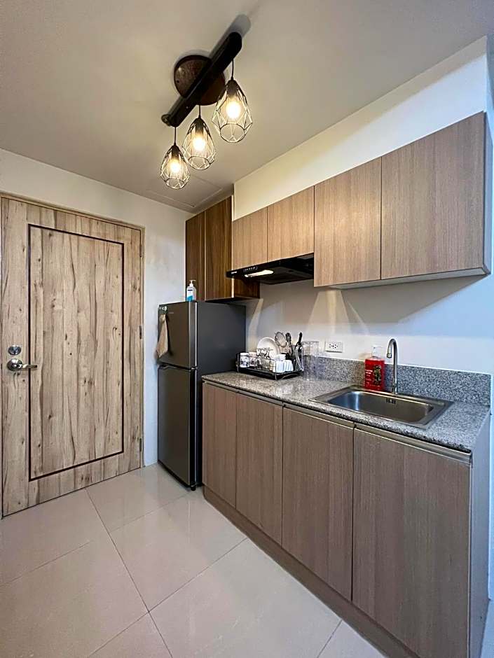 INSPIRIA TOWER CONDOMINIUM 1911