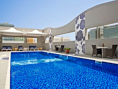 Oaks Liwa Executive Suites