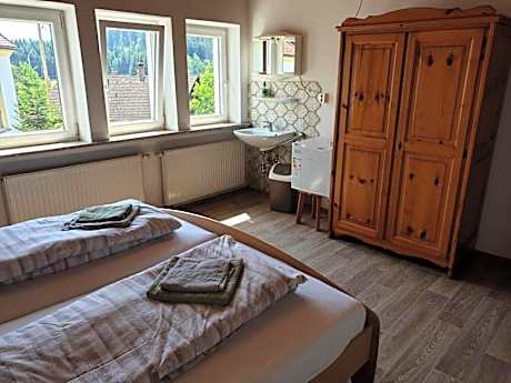 Single Room with Shared Bathroom