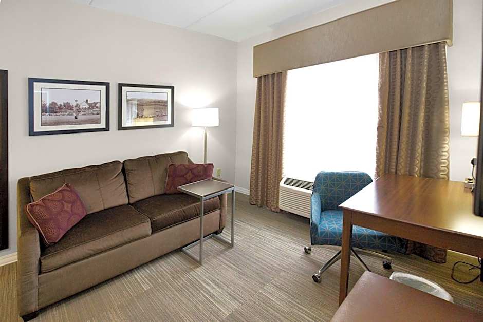 Hampton Inn By Hilton & Suites Pittsburgh/Harmarville