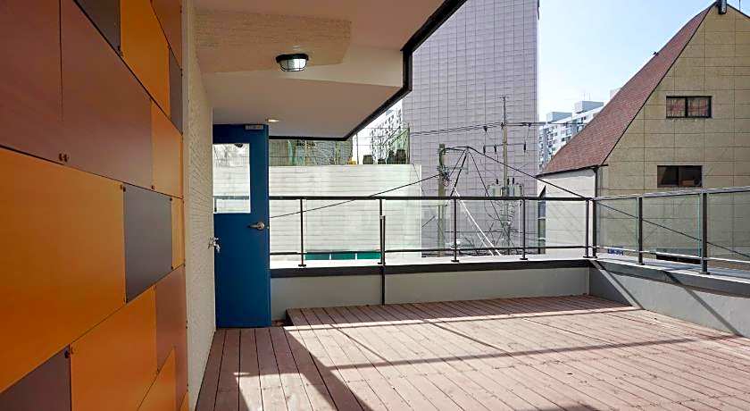 Bluehum Guesthouse