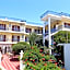 Hotel Karyatides