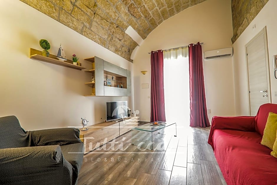 Tutti ccà Airport Rooms