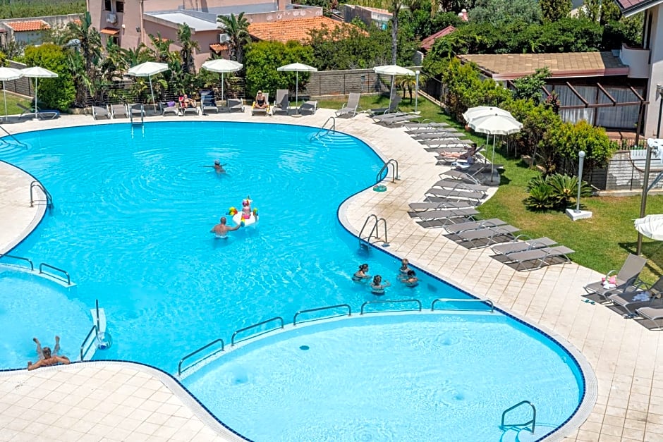 Capo Peloro Hotel