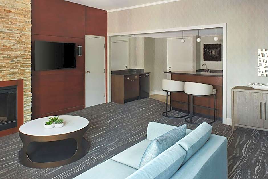 Halifax Marriott Harbourfront Hotel