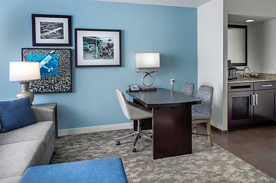 Embassy Suites By Hilton Hotel St. Louis-Airport