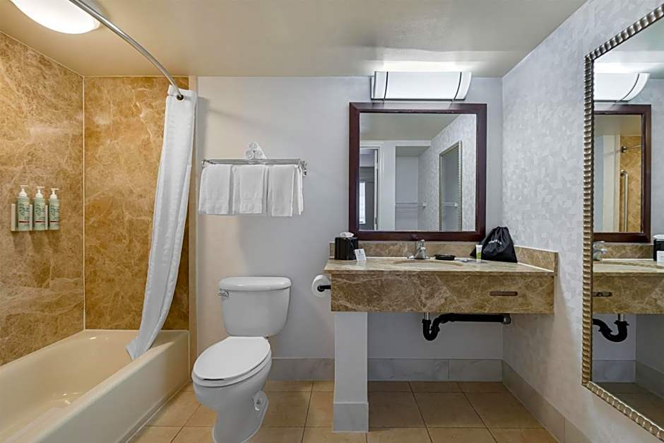 Best Western Hesperia-Victorville Suites