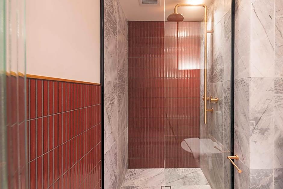 The Sarah by Urban Rest