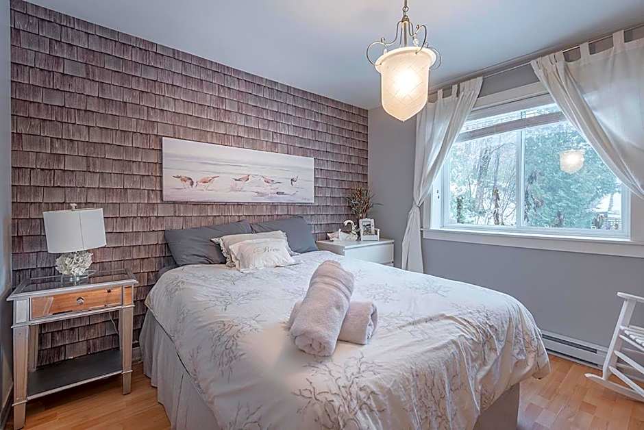 Breathtaking Lake View With Spa Chalet 360