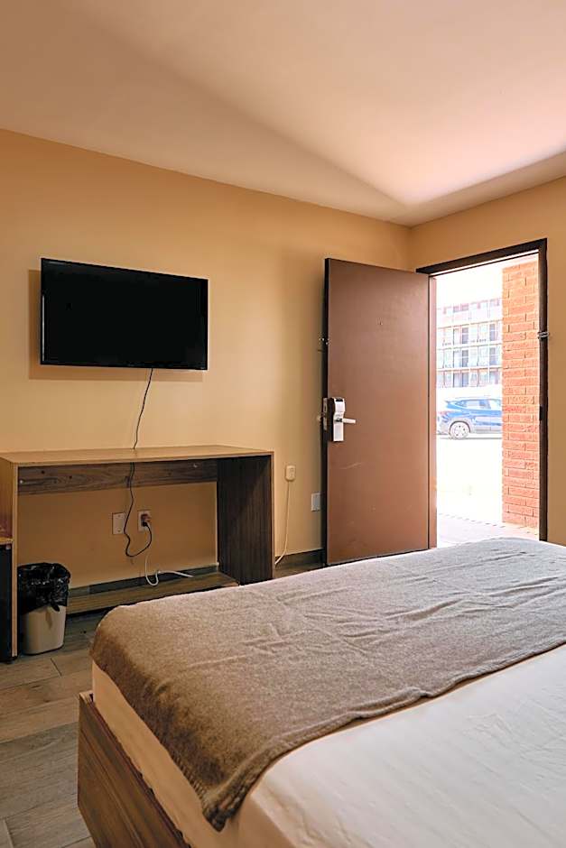 Hotel Dunas Near Consulate