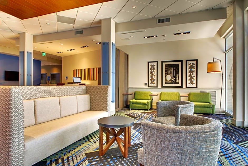 Holiday Inn Express & Suites Summerville By IHG