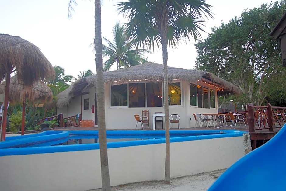 Ikarus Costa Mujeres Eco Lodge Sunset View