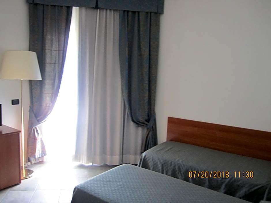 Adelphi Room & Breakfast