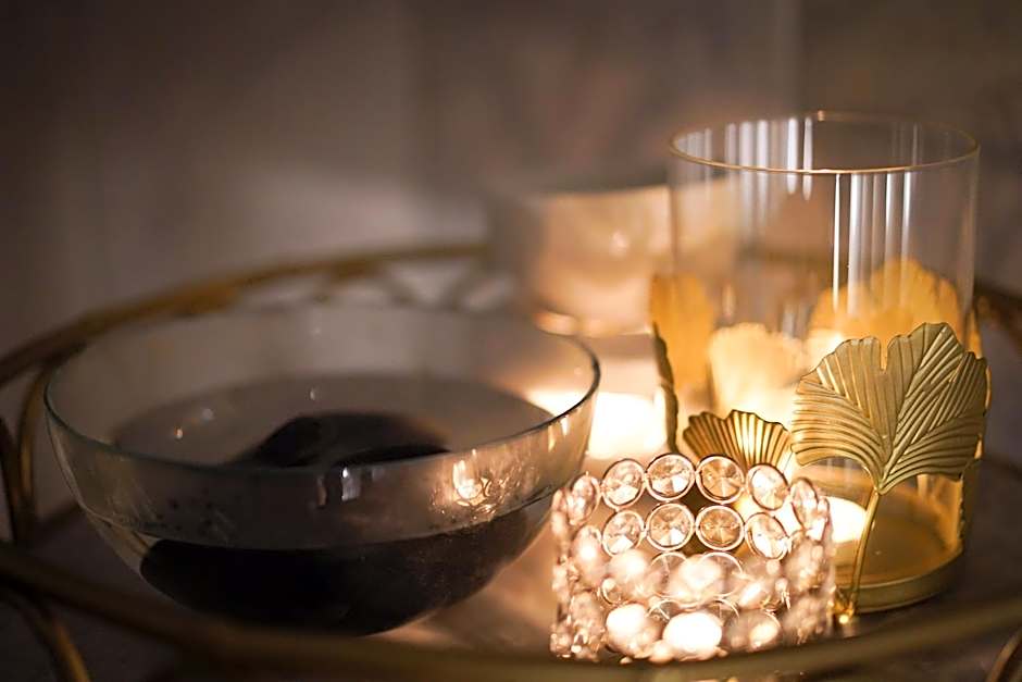 Hostel Night o'clock