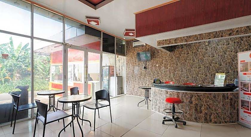 My home2 Mall Ciputra Cibubur RedPartner